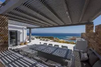 Seaside house with private pool, 100 metres from the beach