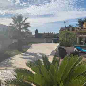 Grande Villa Luxe Piscine 360 m2 sur 1500 m2 Plage MER à 3 Minutes Hotel Exterior