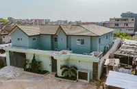 Cosey Villa in the heart of Abidjan Hotel a 