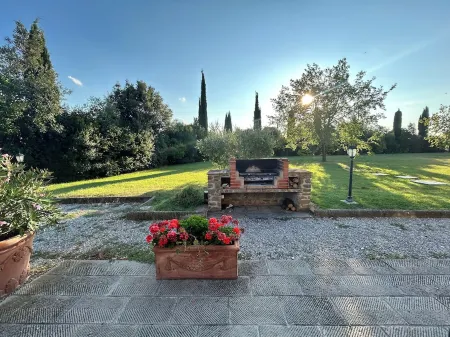 Villa Manciano nestled in the Tuscan countryside