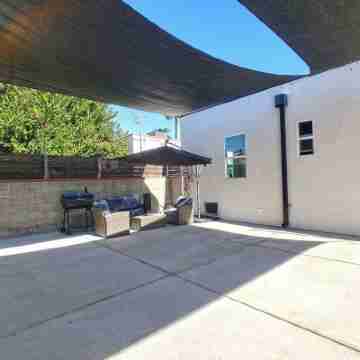 3-bedroom house in marvelous Los Angeles with AC, WiFi, Washer & Dryer! Central! Hotel Exterior