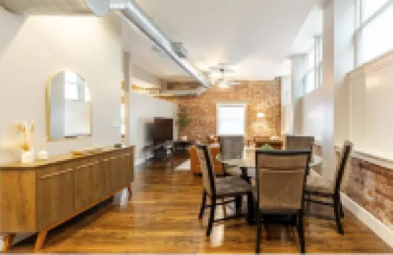 Upscale Downtown Indy 1Br Apartment Walk to Stadiums