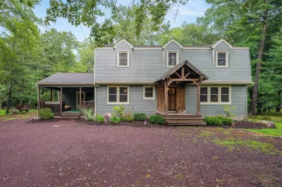 Double Diamond Lodge by Avantstay Group Escape w/ Firepit, Patio, Activities Hotel in zona Split Rock Resort Indoor Waterpark