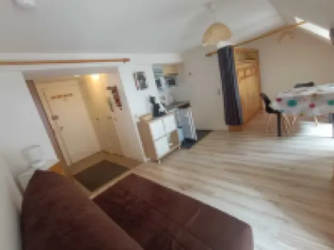 Classified studio apartment, in the center of town, facing the spa.