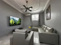 Modern 2-Bedroom Apartment Near Beach - Rose Villa Accra Suite G1 Hotels in Gbawe