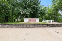 Completely Remodeled@1MM - Early Check In - Late Check Out - Close to the strip