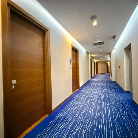 Condo Studio Plaza