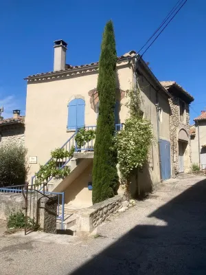 Drôme Provençale Maison de Charme Hotel a Taulignan