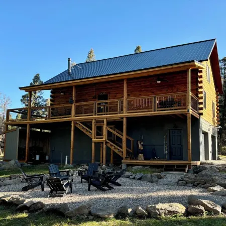 Bear Necessities Lodge on Ski Mountain • Fire Pit, Wraparound Deck & Wildlife