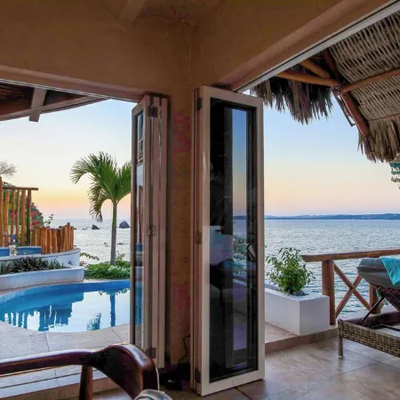 Right in front of the sea! Maguey House