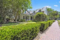 Palmetto Bluff Home in the Heart of Wilson Village3 Bdrm-3.5 Bath -Golf Access