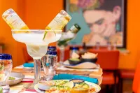 Crocs Resort & Casino - bar