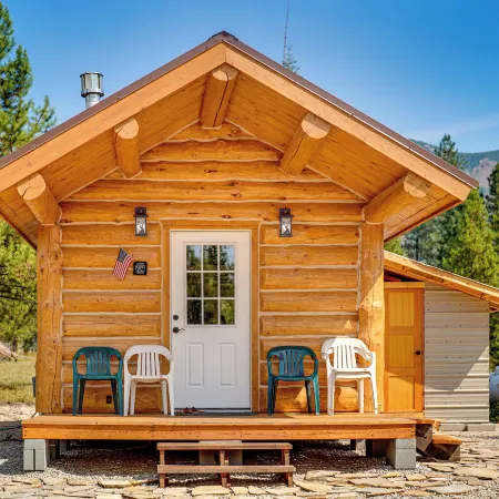 Mtn Views & Fireplace: Cozy Trout Creek Tiny Home