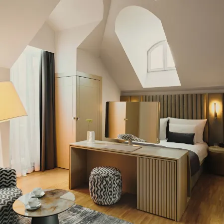 Hotel Blow Up Hall