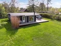 "Bassi" - 650m from the Sea