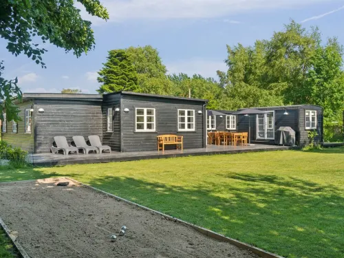 "Thrym" - 2.5km from the sea Hotels in Hojby