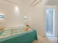 호텔 르 미모제 라 친타 해변 주변 호텔