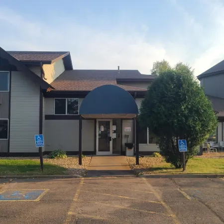 Nisswa Inn and Suites
