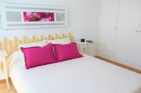 Privilege Bay- Villa Eesha-sea view and natural park view. Beach front location.