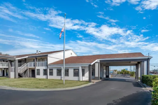 Quality Inn & Conference Center Panama City Отели в г. Панама Сити