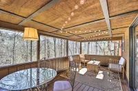 Unwind Fireside: Serene Murphy Escape w/ Hot Tub! - Parking