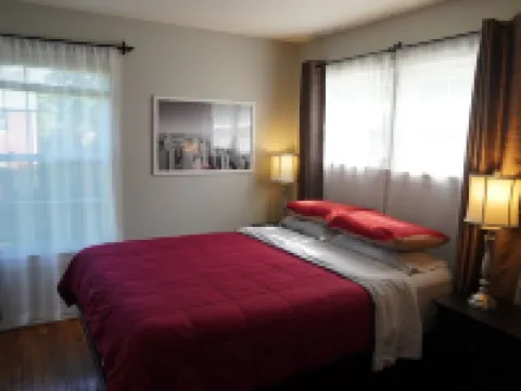 Comfort & Proximity to Downtown and Penn State (STR22-00040) Hotels in State College