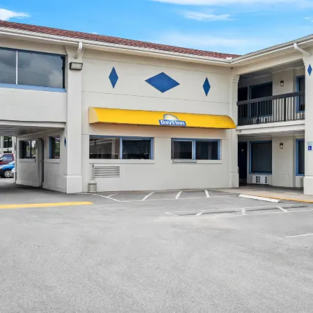 Days Inn by Wyndham Jacksonville NC