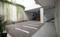 Kanwa Residence