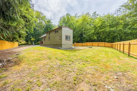 Willow Corner: cozy modern tiny home