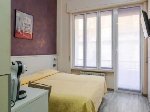 Hotel 3 Comfort and Serenity Heart of Ventimiglia Hôtels à proximité de : Gare de Ventimiglia