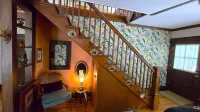 1920s Phoenicia Bungalow w/ Vintage Furnishings, Sauna, Fireplace, & Fenced Yard Hotels in Phoenicia