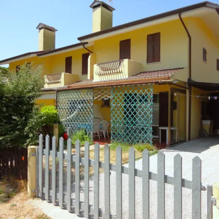 Pleasant villa in Porto Santa Margherita