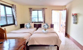 Sangthongrimkhong Hotel