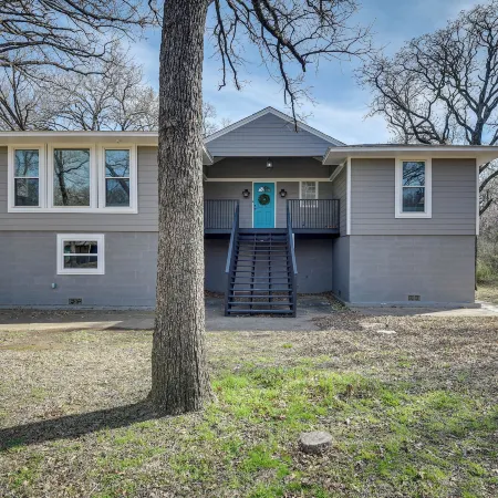 Modern Flower Mound Home < 2 Mi to River Walk