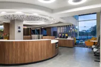 Tru by Hilton Cali Sur