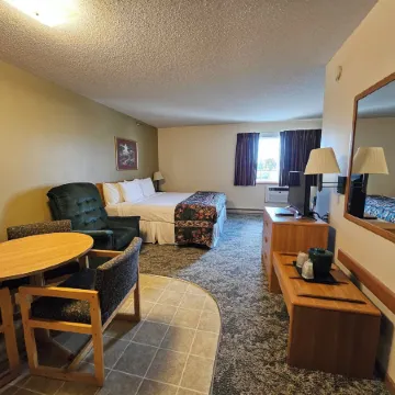 Lincoln Host Motor Inn