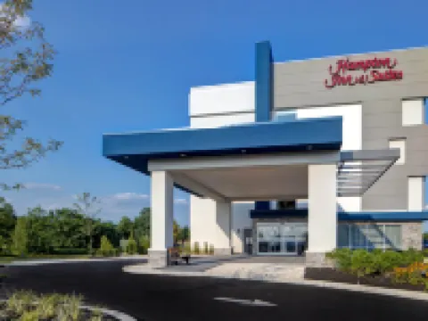 ハンプトン イン & スイーツ デプトフォード グロスターのホテル