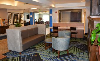 Holiday Inn Express & Suites EVANSTON by IHG