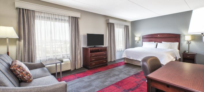 Hampton Inn & Suites Madison West Hotels in Madison