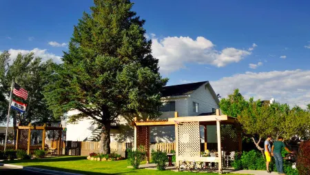 Ruby Inn Bridgeport Отели рядом с достопримечательностью «Травертин Хот Спрингс»