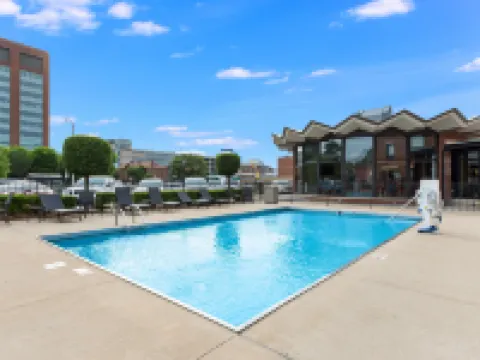 ฮอลิเดย์ อินน์ เอ็กซ์เพรส โคลัมบัส ดาวน์ทาวน์ บาย IHG โรงแรมในโคลัมบัส