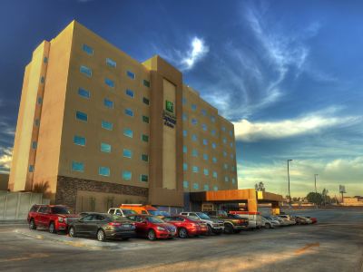 Holiday Inn Express & Suites MEXICALI by IHG