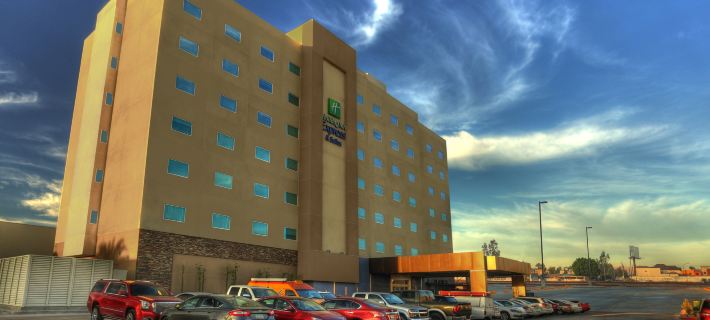 Holiday Inn Express & Suites MEXICALI by IHG โรงแรมในเม็กซิกาลี