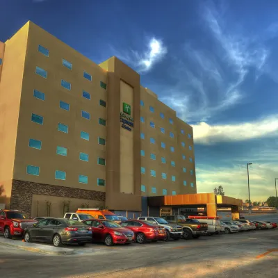 Holiday Inn Express & Suites MEXICALI by IHG Hotels near LA FINCA MONTECARLO Garden