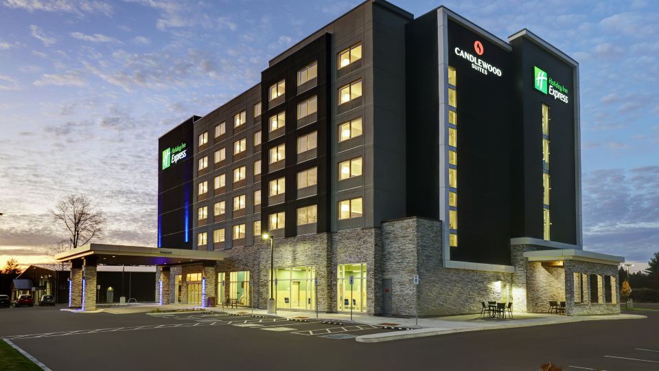 Holiday Inn Express KINGSTON WEST by IHG