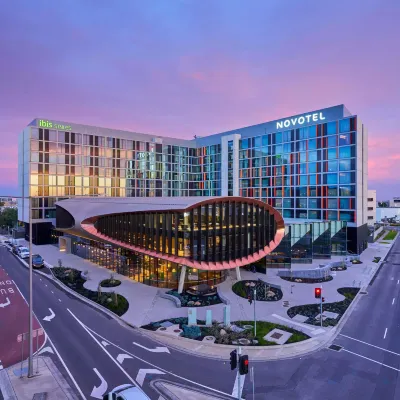 Ibis Styles Melbourne Airport Hotels near Parkmore Crescent Park