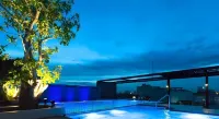 PM Residence - Pools