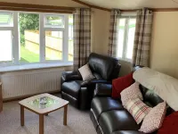 Static Caravan 2 Bedrooms - Sleeps 4 Hotels in Hawick