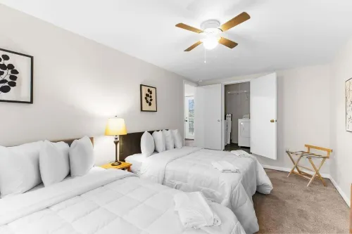 Park Drive Picturesque Hotels in Center Point