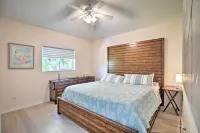 Indian Rocks Beach Oasis - 2 Blocks to Beach! - Parking